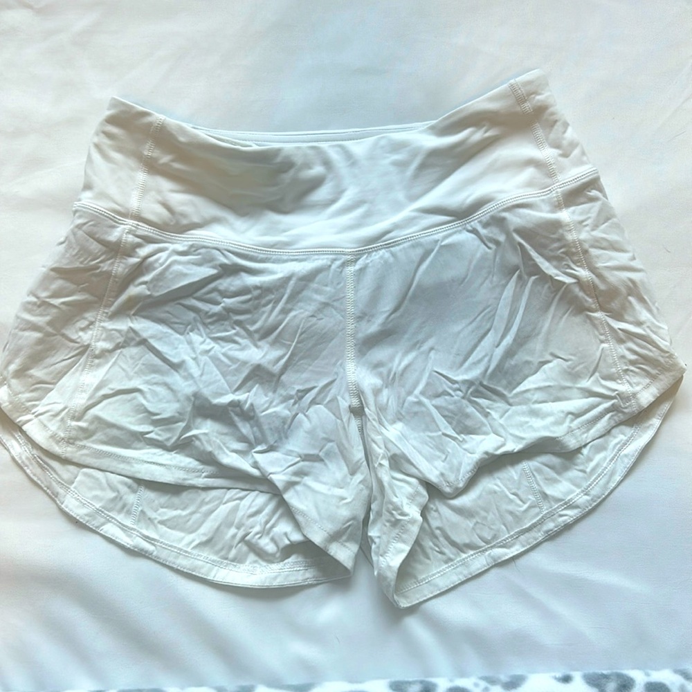 Lululemon Athletica mid-rise speed up shorts 4 inches